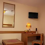 Wiese מלון 3*
