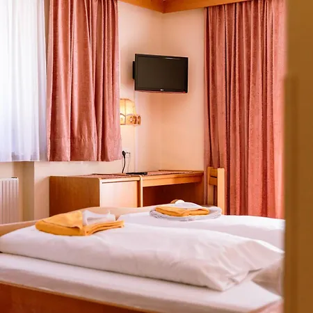 Hotel Wiese 3*